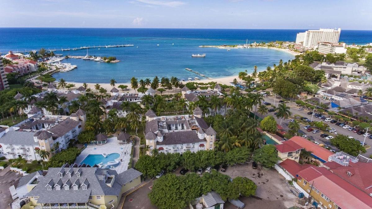 Fisherman'S Point Beach-Front Condomania Ocho Rios Zewnętrze zdjęcie